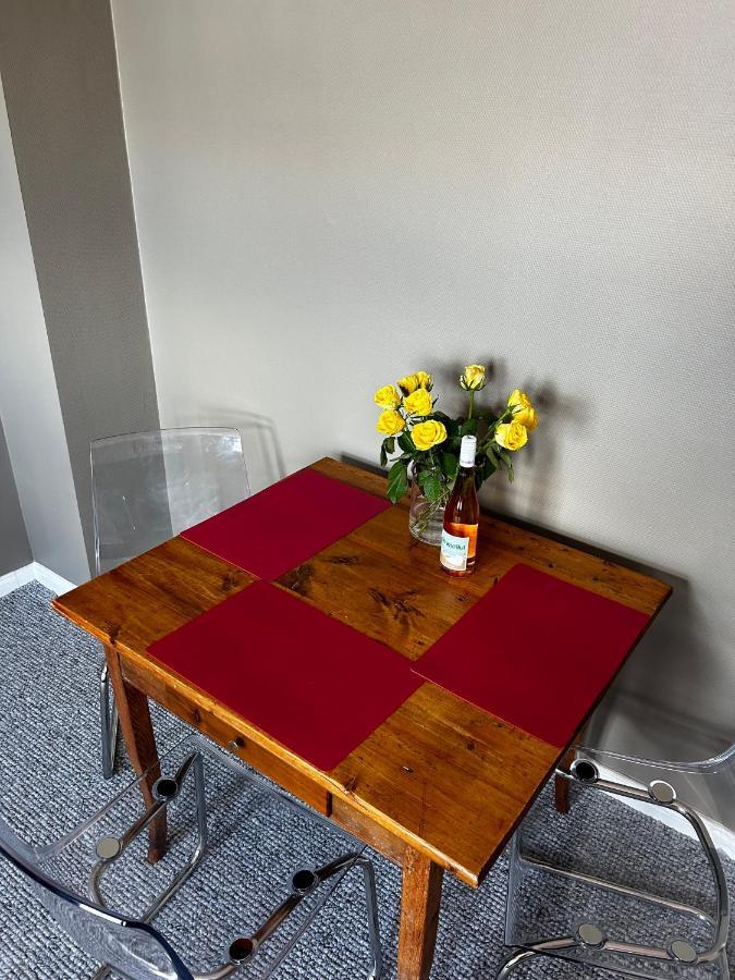 Apartament Traumhafter Altbaucharme In Zentraler Lage Kilonia Zewnętrze zdjęcie